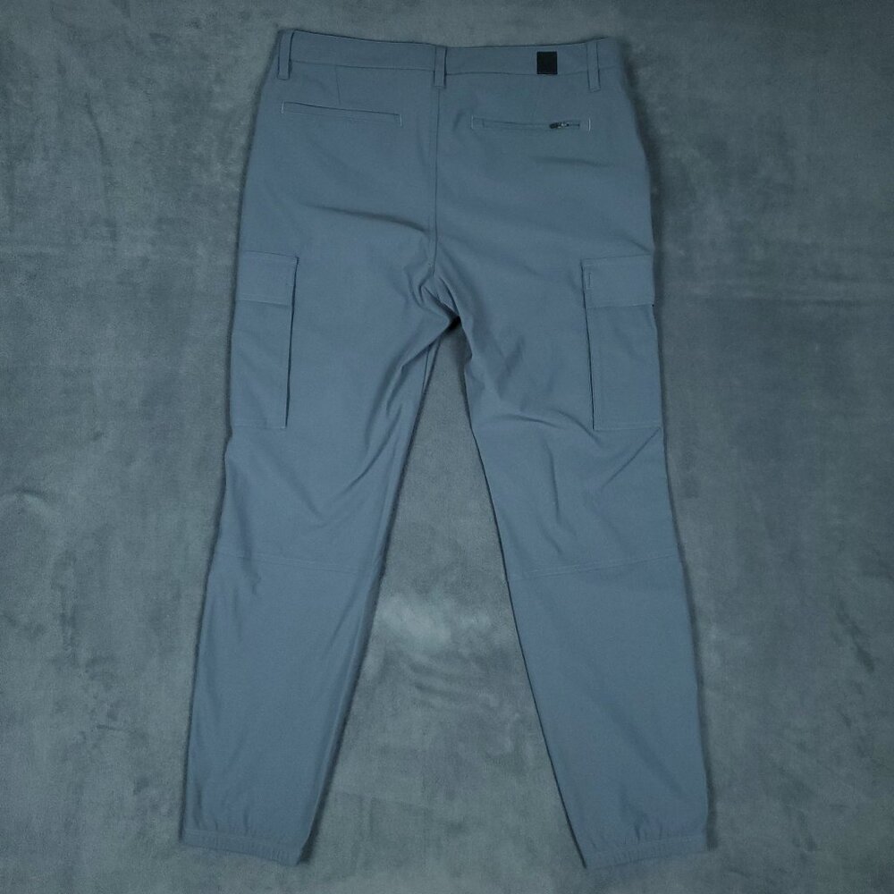 Vuori Men's Gray Meta Cargo Pants Performance Jogger Size 34x30 - Picture 2 of 16